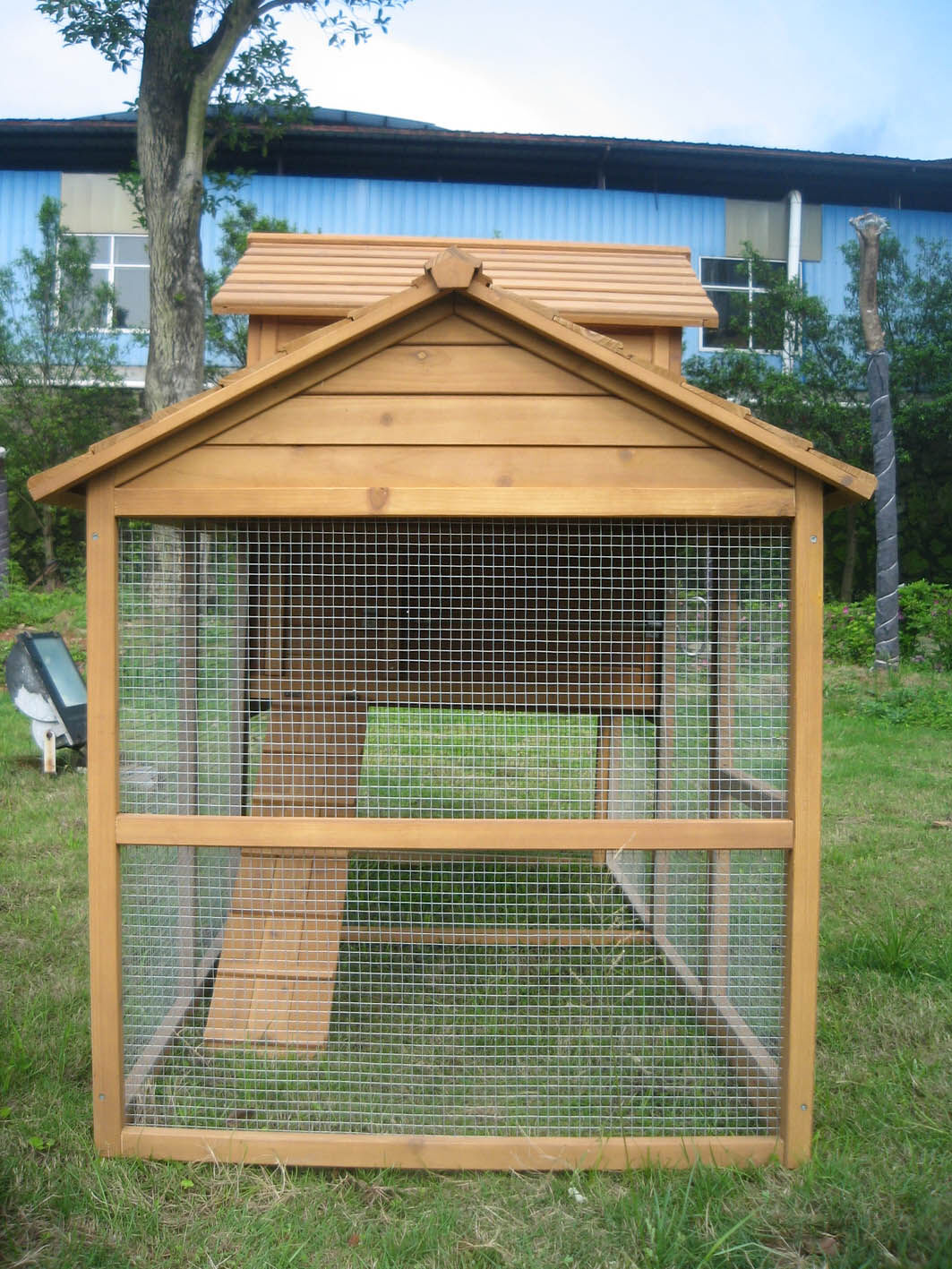 Holland - Kippenhok met ren - Bruin - Rechts Holland - Kippenhok met ren - Bruin - Rechts